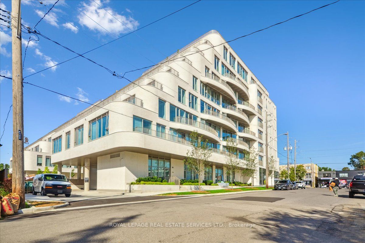 Toronto, ON M8Y 1L1, Canada, 2 Bedrooms Bedrooms, ,1 BathroomBathrooms,Residential,Active,215363