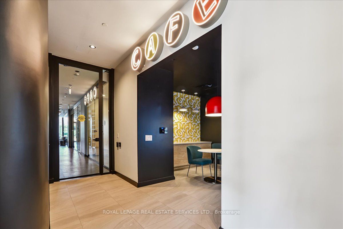 Toronto, ON M8Y 1L1, Canada, 2 Bedrooms Bedrooms, ,1 BathroomBathrooms,Residential,Active,215363