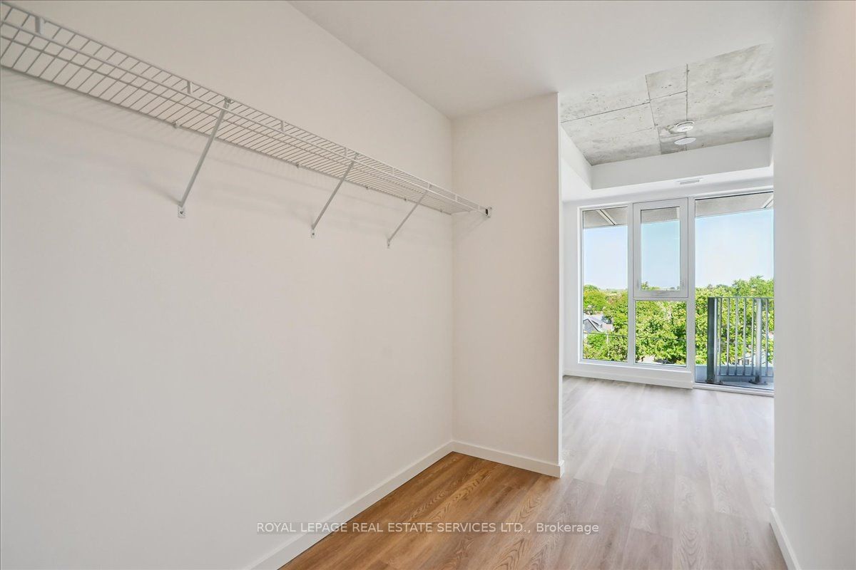 Toronto, ON M8Y 1L1, Canada, 2 Bedrooms Bedrooms, ,1 BathroomBathrooms,Residential,Active,215363