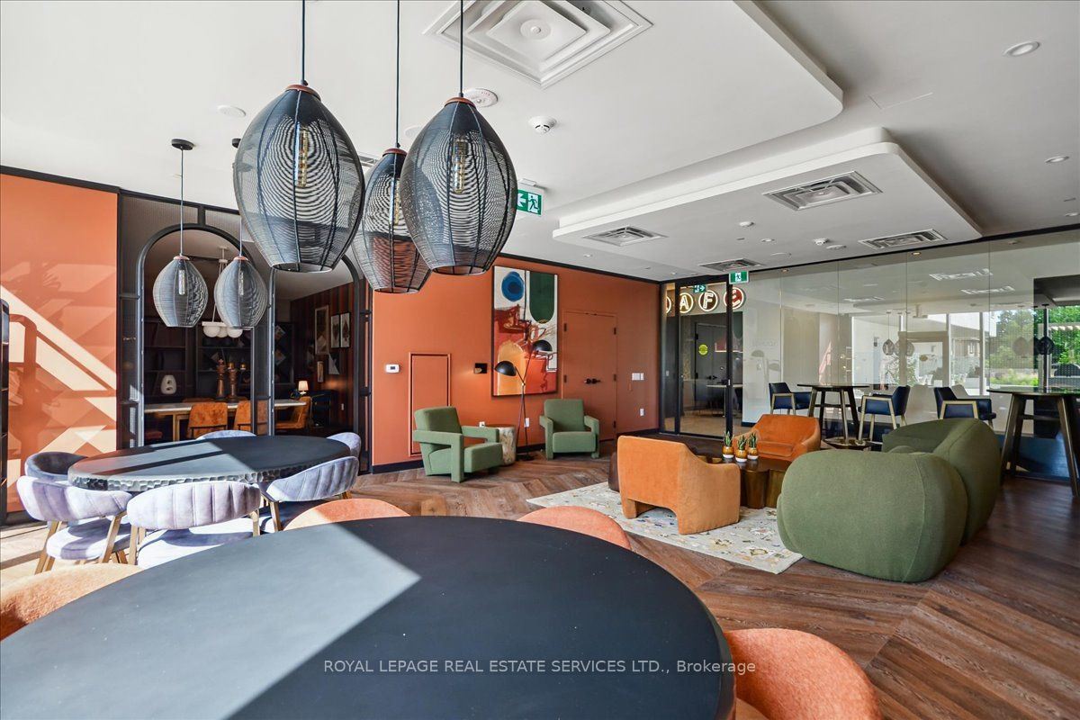 Toronto, ON M8Y 1L1, Canada, 2 Bedrooms Bedrooms, ,1 BathroomBathrooms,Residential,Active,215363