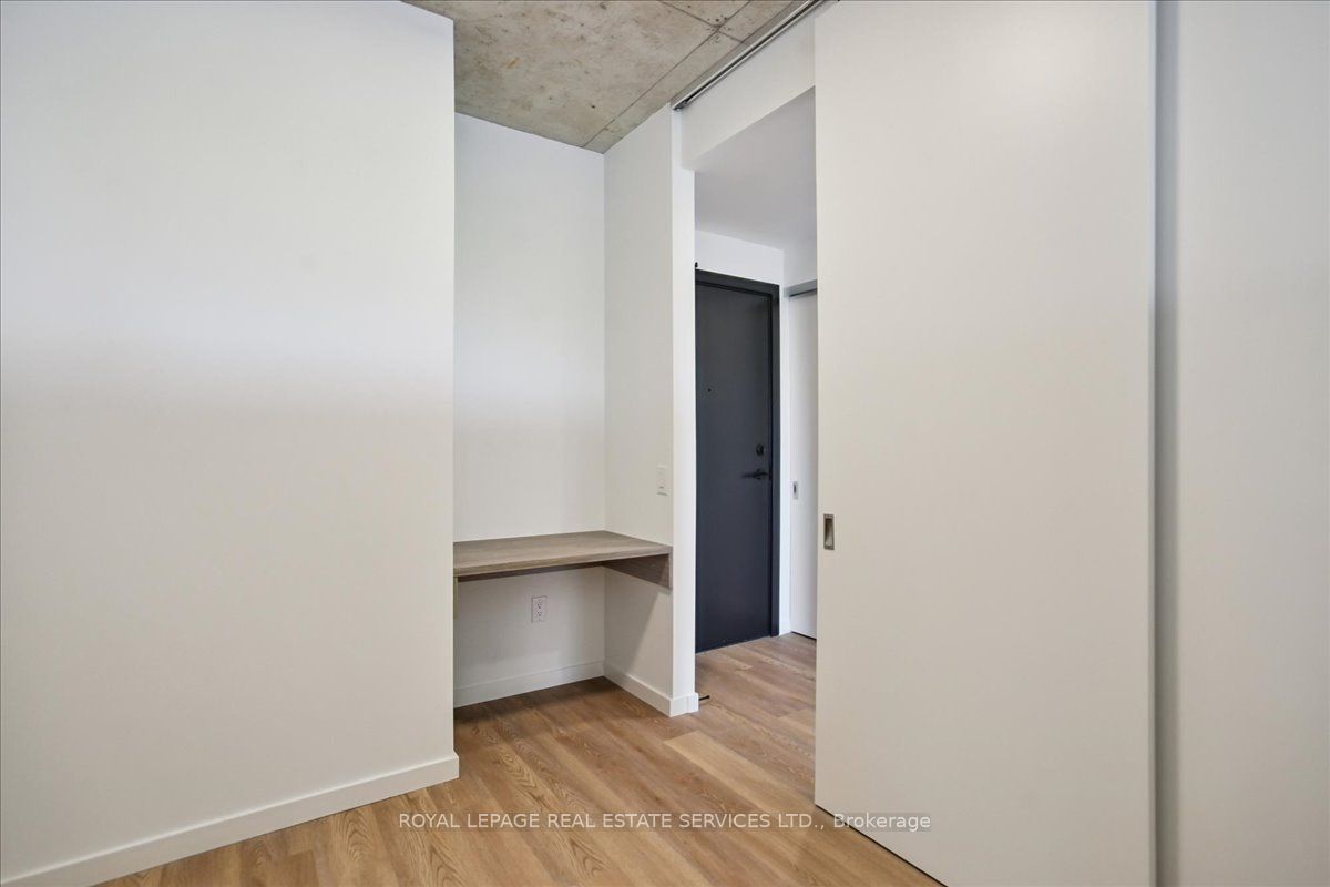 Toronto, ON M8Y 1L1, Canada, 2 Bedrooms Bedrooms, ,1 BathroomBathrooms,Residential,Active,215363