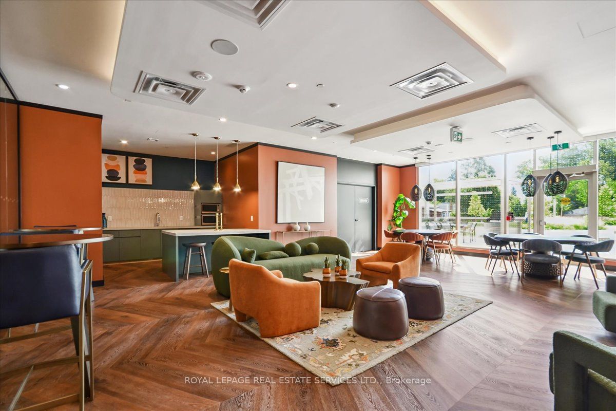 Toronto, ON M8Y 1L1, Canada, 2 Bedrooms Bedrooms, ,1 BathroomBathrooms,Residential,Active,215363