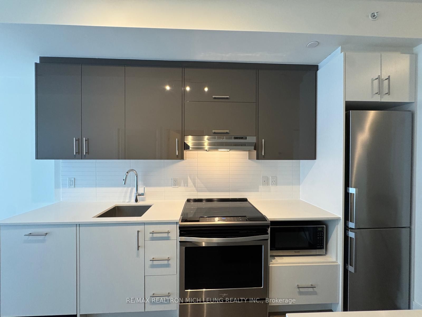 180 Fairview Mall Drive 1710