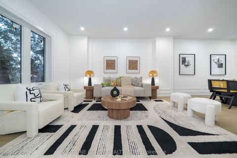 177 Glendale Avenue Toronto ON M6R 2T4