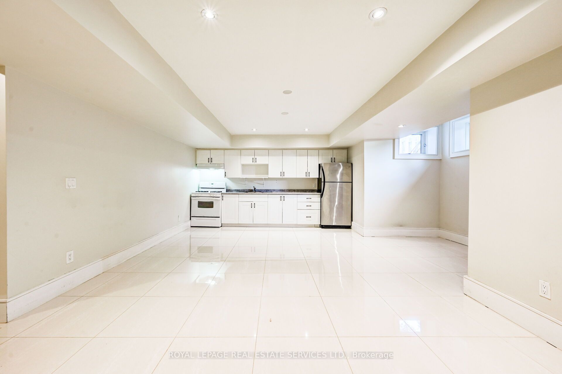 63 Burrows Avenue L