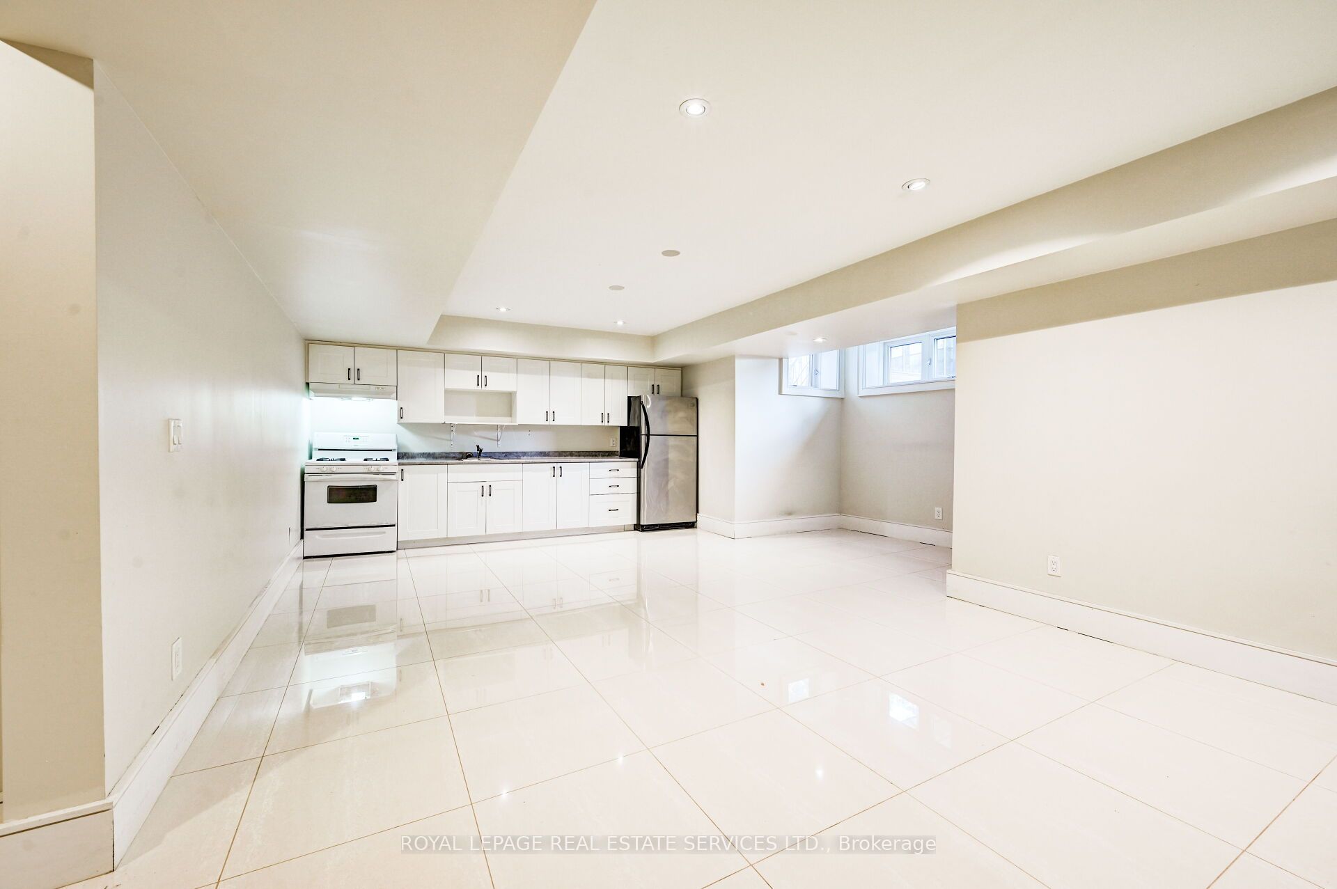 63 Burrows Avenue L