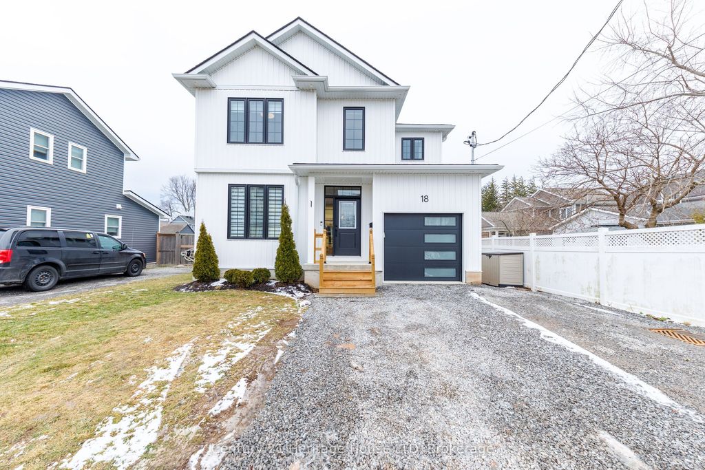 Photo of 18 Parkview Avenue, Fort Erie, ON L2A 5L7 (MLS # X12710778)