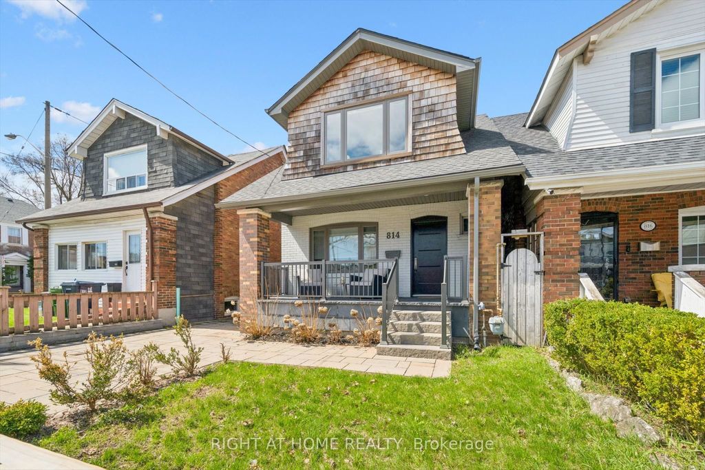 Photo of 814 Coxwell Avenue, Toronto, ON M4C 3E6 (MLS # E13029938)