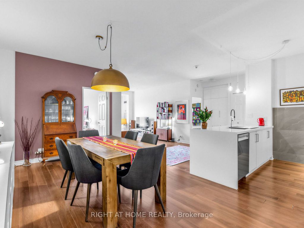 Photo of 11 Christie Street #406, Toronto, ON M6G 4C3 (MLS # C13100770)