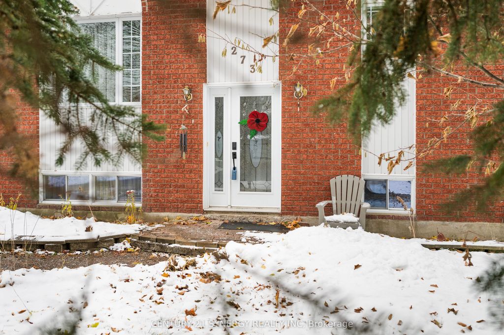 Photo of 273 Oakwood Drive, Clarence-Rockland, ON K4K 1K9 (MLS # X12557174)