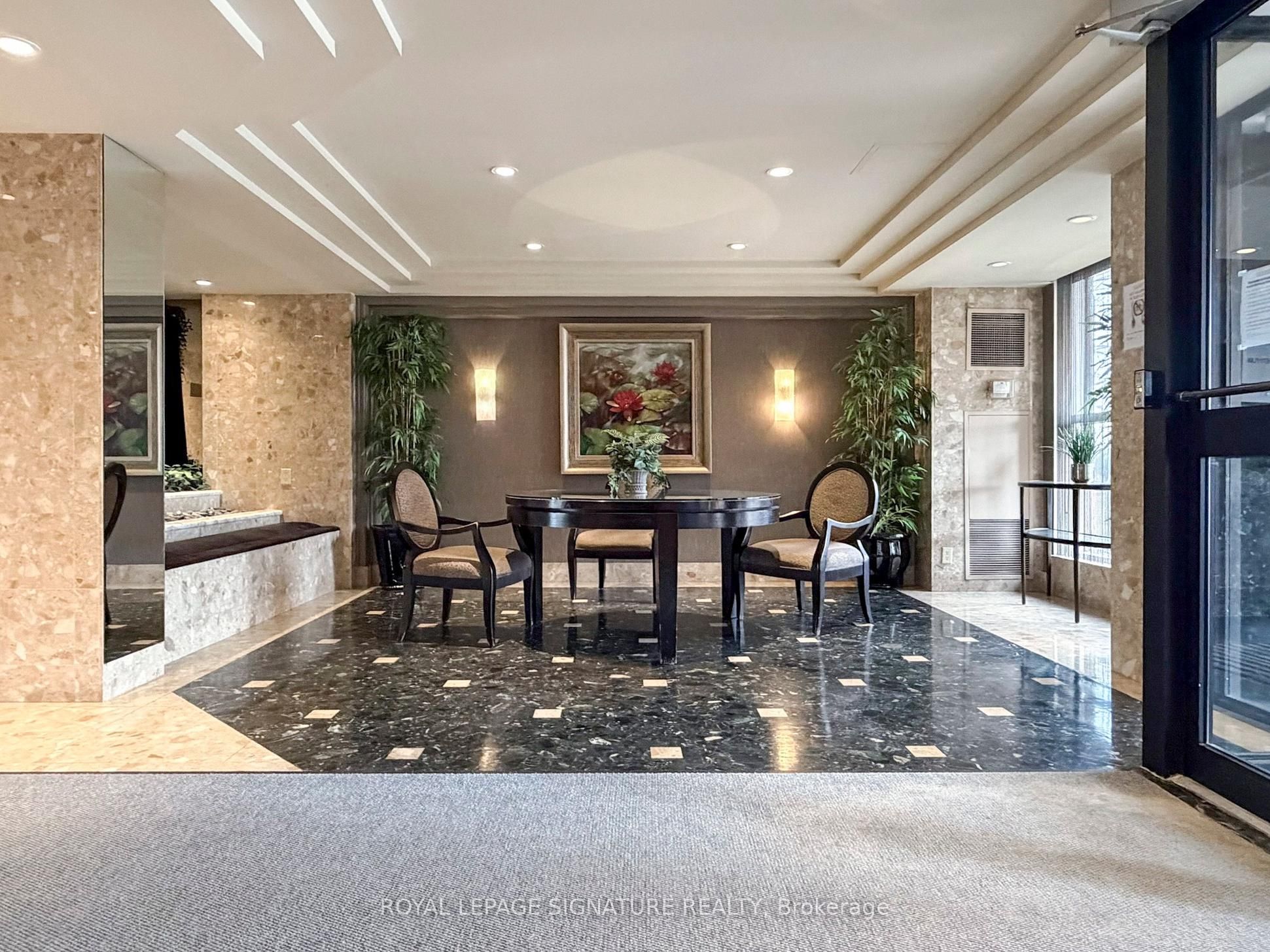 6 Humberline Drive 303