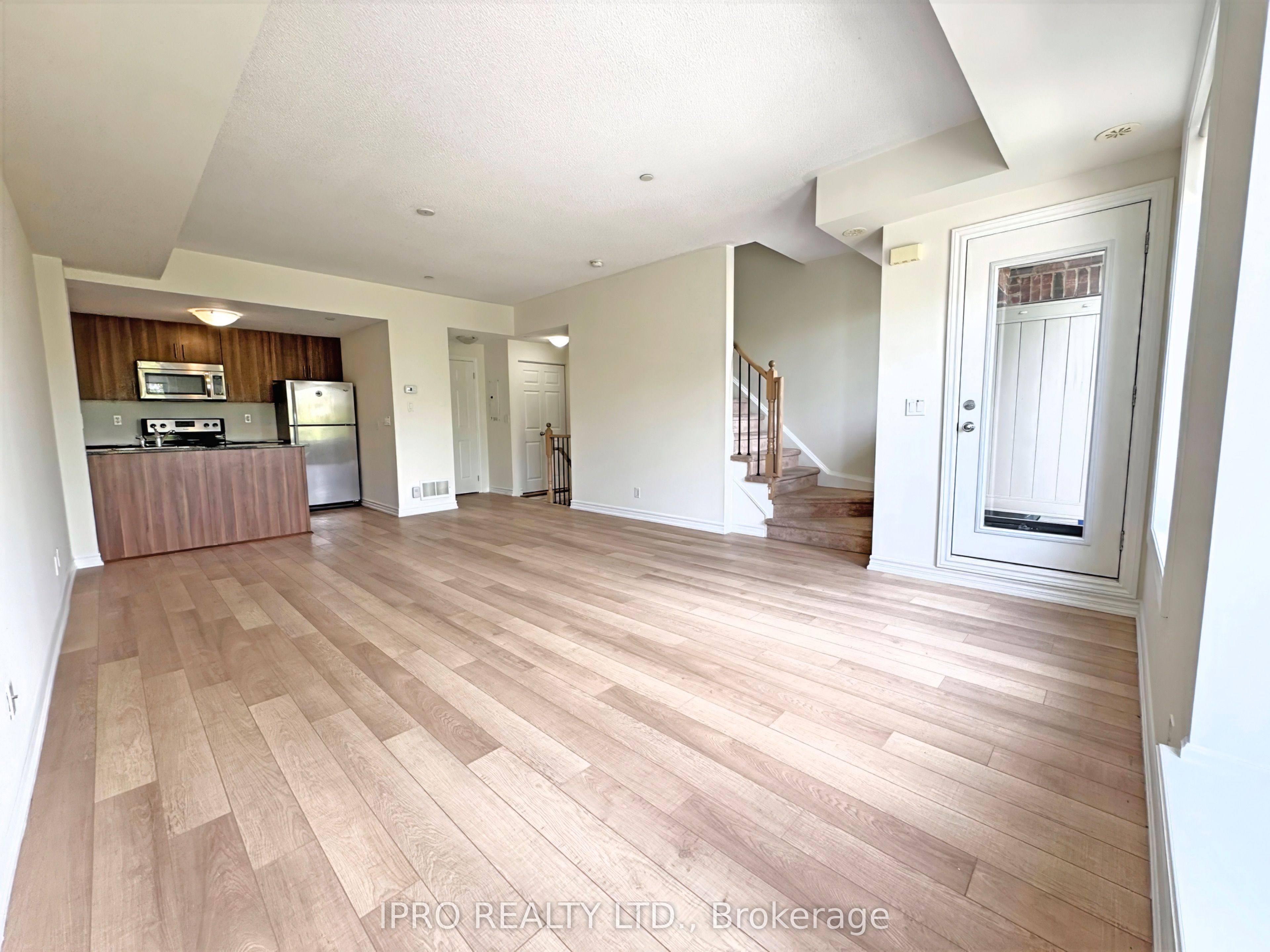 50 Carnation Avenue 146