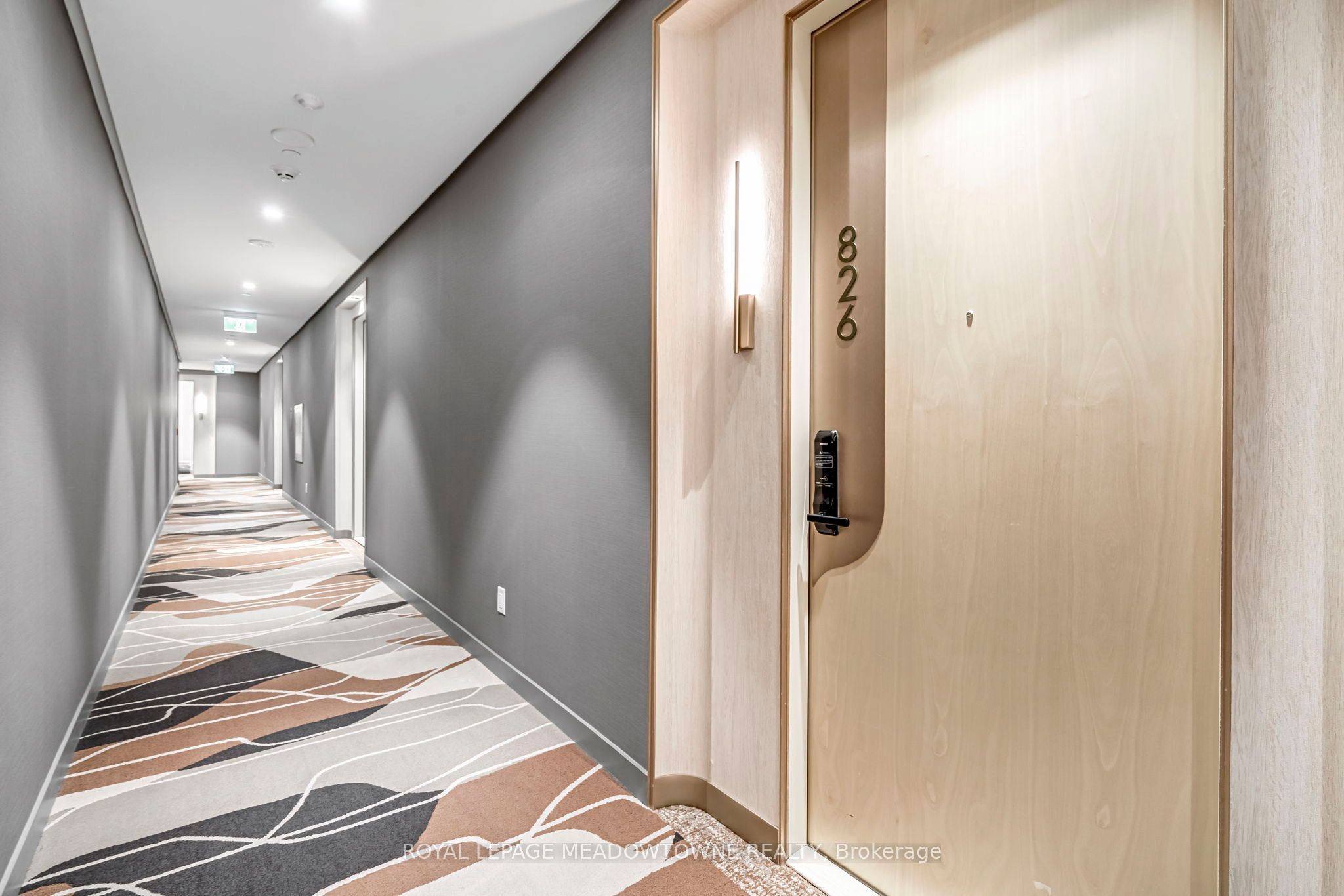 155 Merchants' Wharf N/A 826