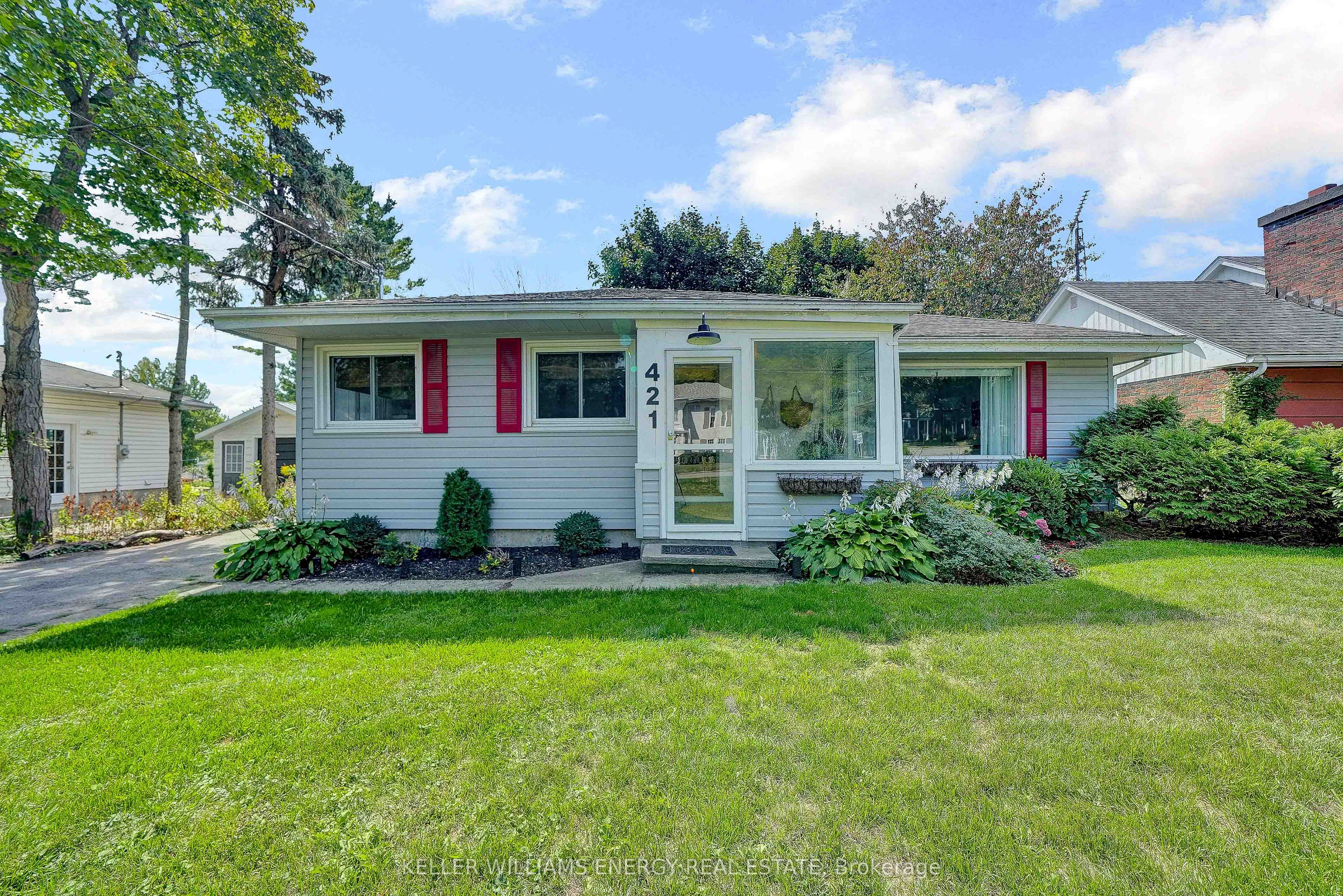 Photo 1 of 37 — 421 Bloomfield Main Street, Prince Edward County, ON K0K 1G0