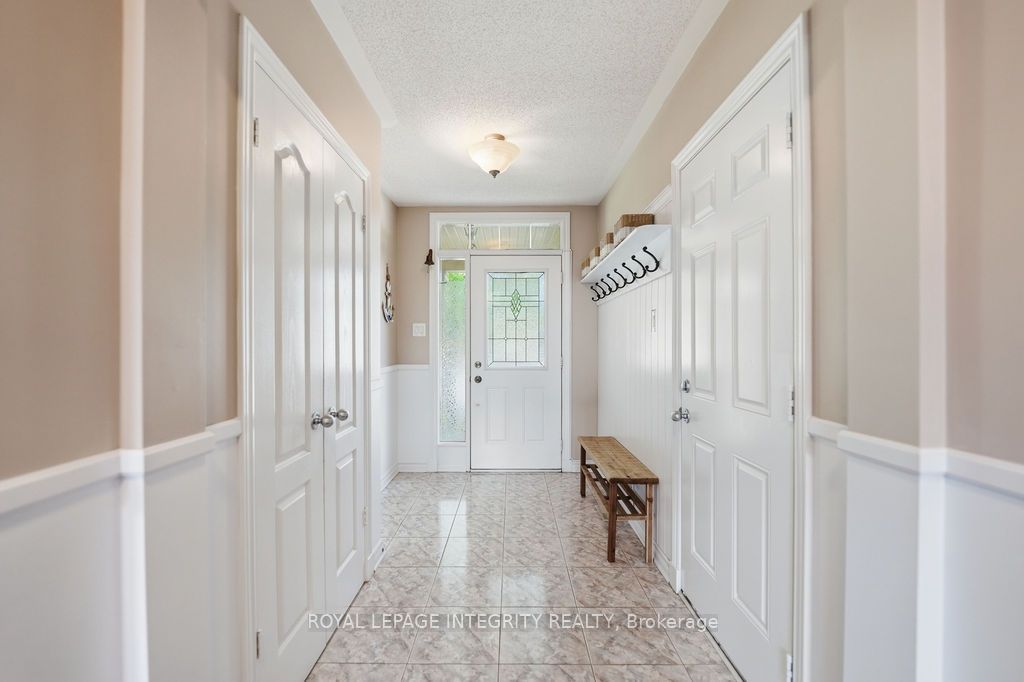 Photo of 230 KEYROCK Drive, Kanata, ON K2T 0B4 (MLS # X13153256)