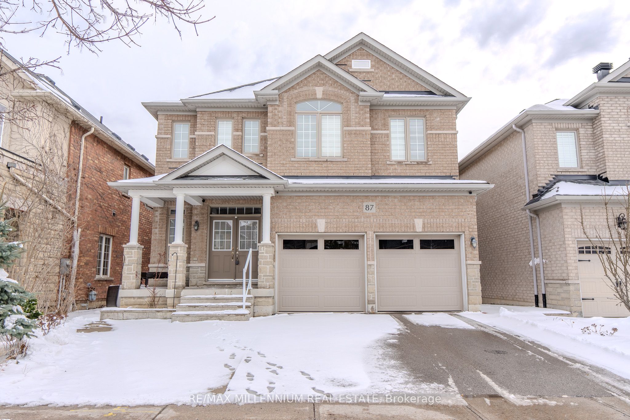 87 Warbler (Main & 2nd Floors) Avenue