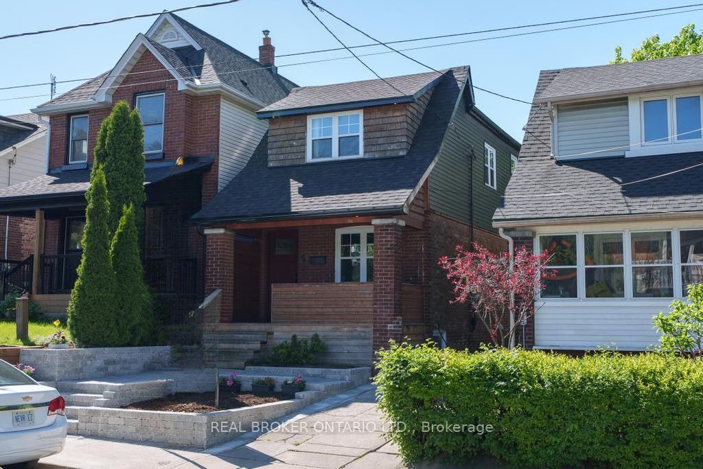 5 Heyworth Crescent S