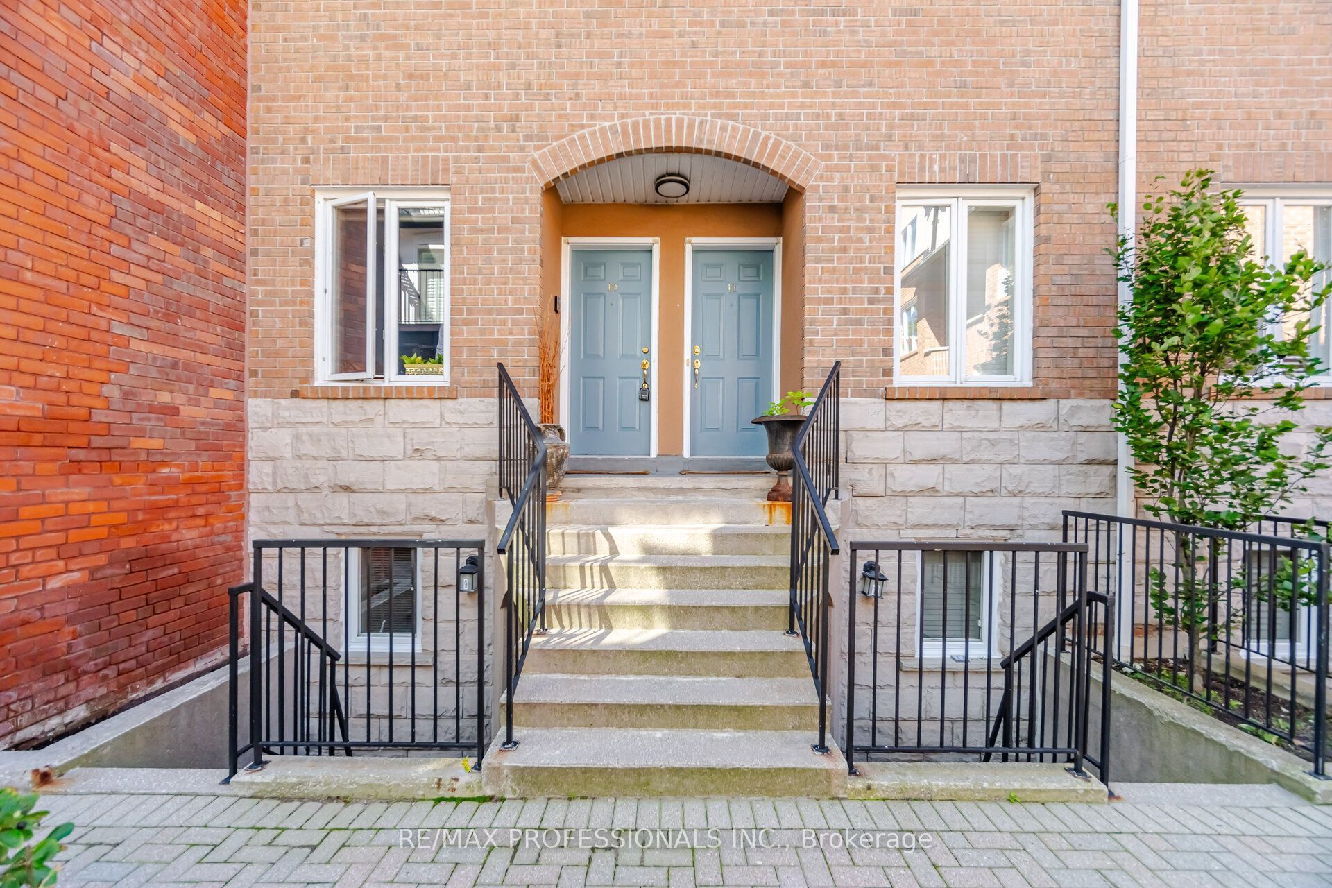 228 St George Street 10