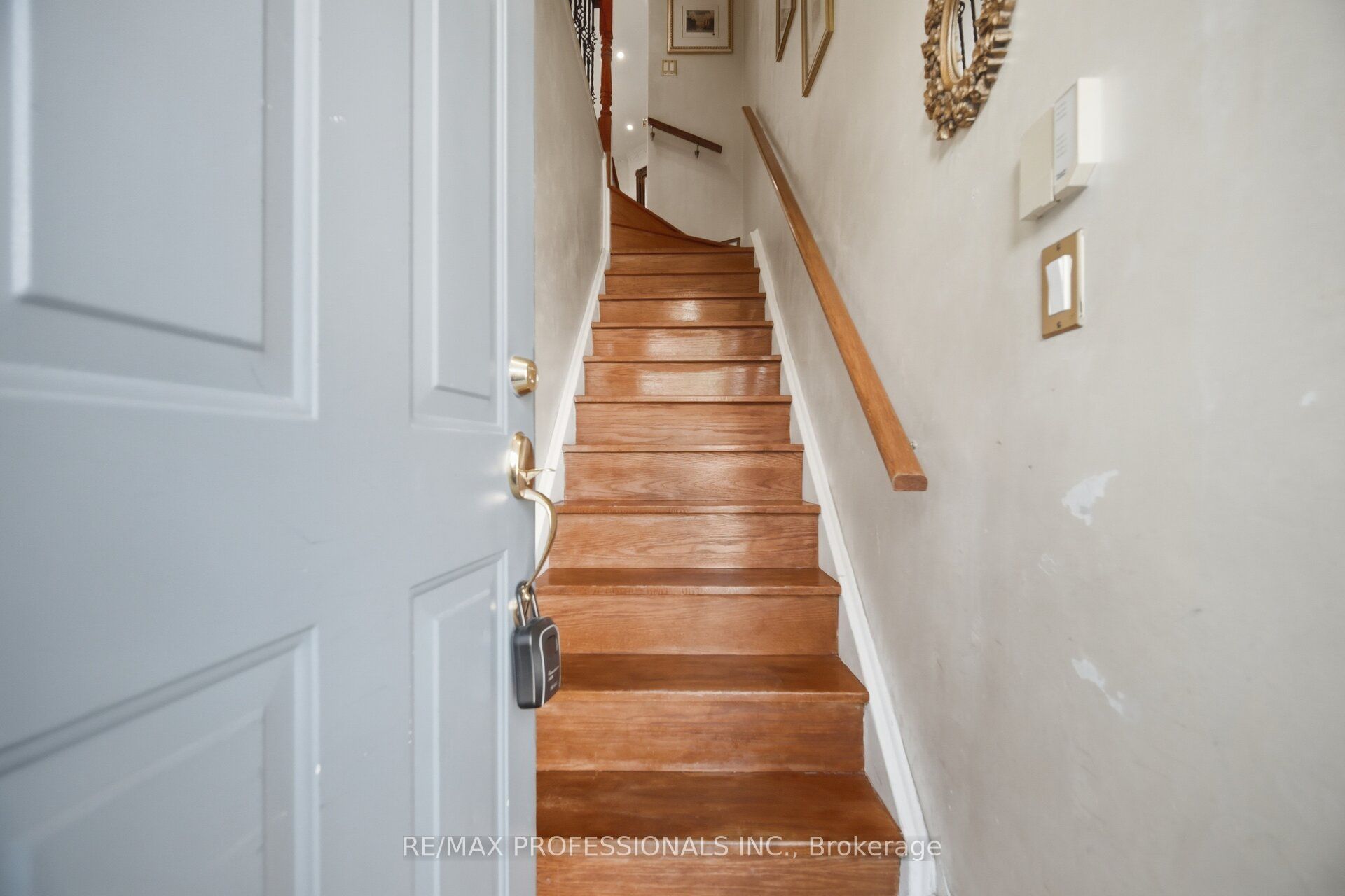 228 St George Street 10