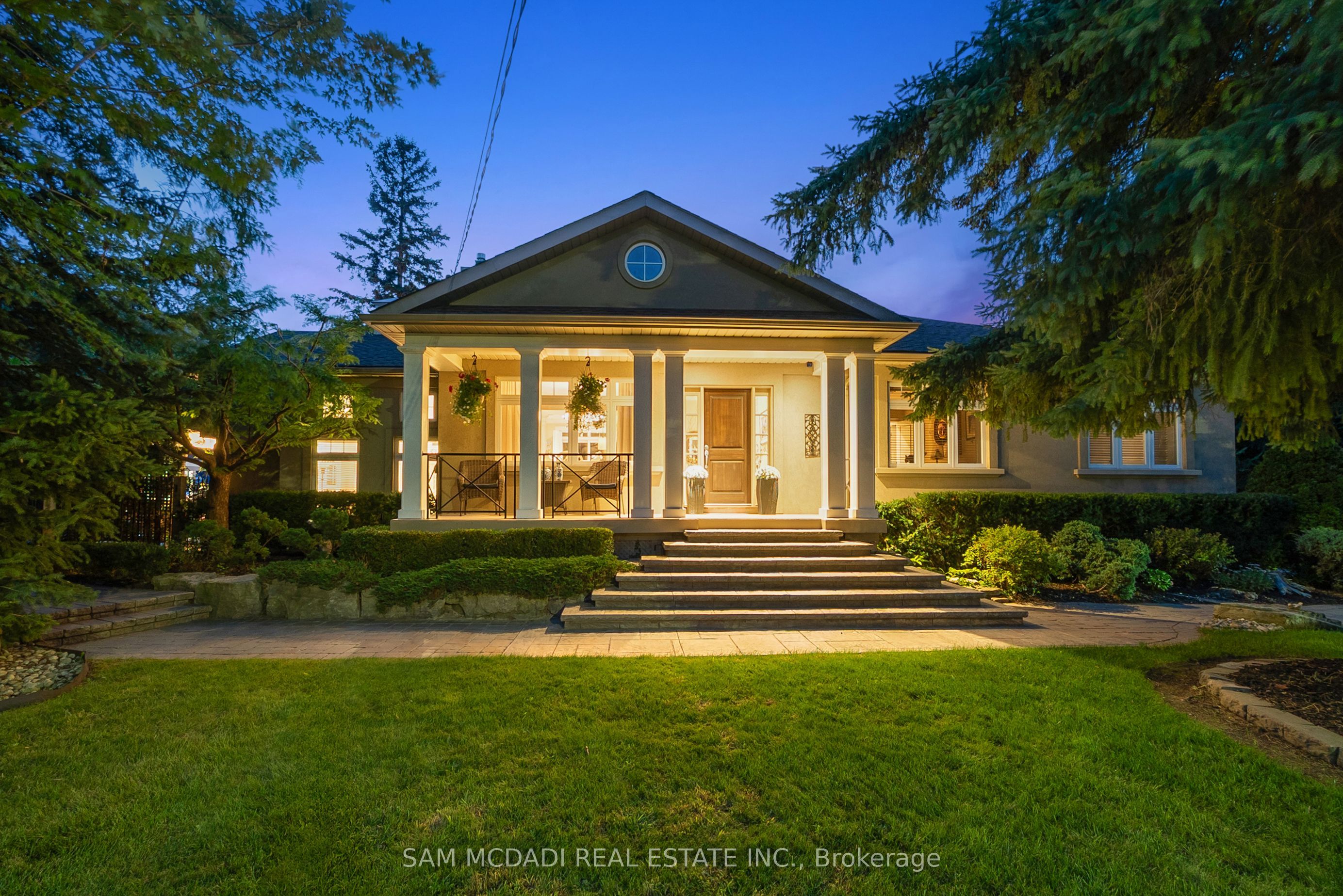 1522 Glenhill Crescent