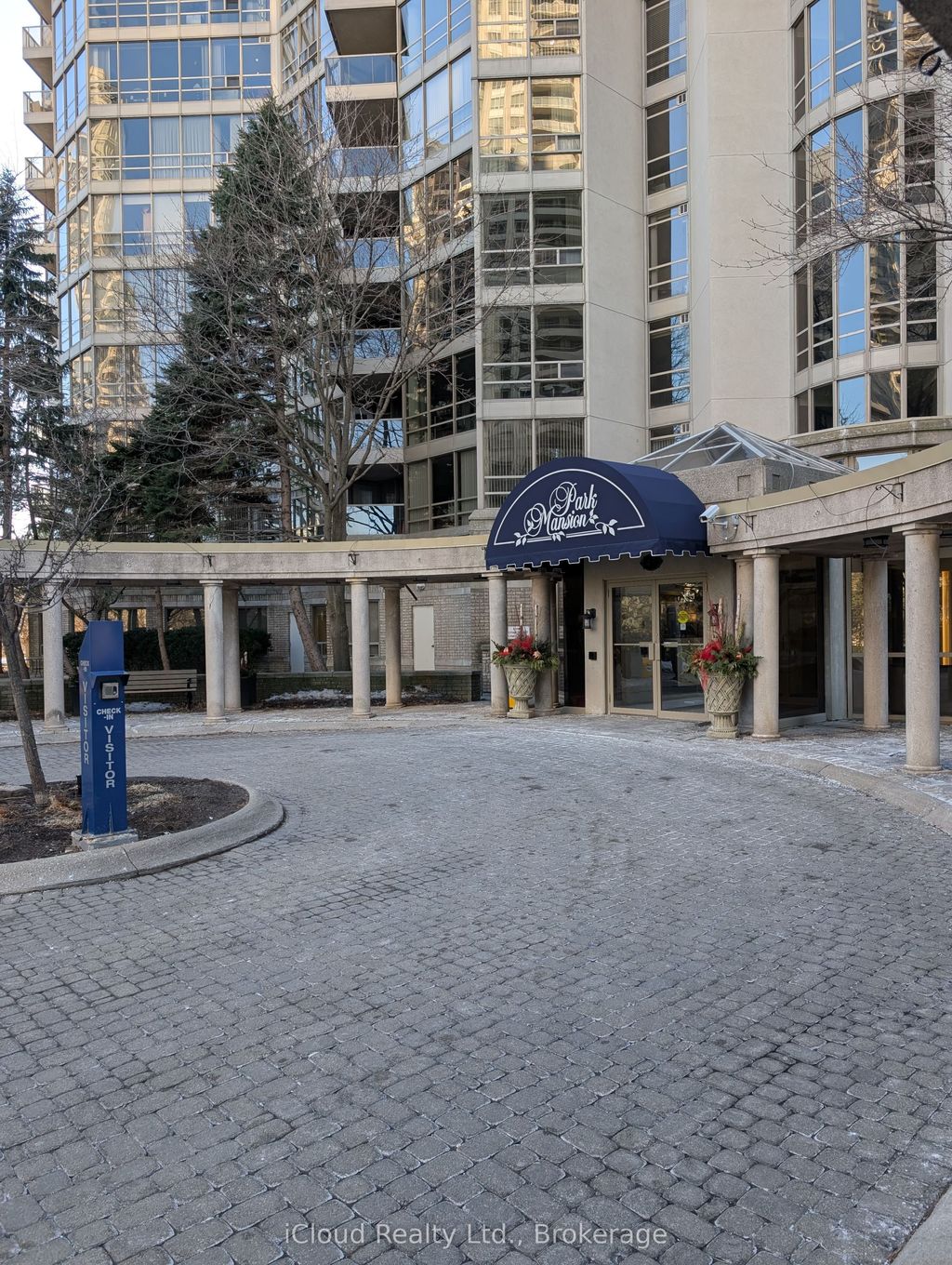 Photo of 45 Kingsbridge Garden Circle #1003, Mississauga, ON L5R 3K4 (MLS # W12849196)
