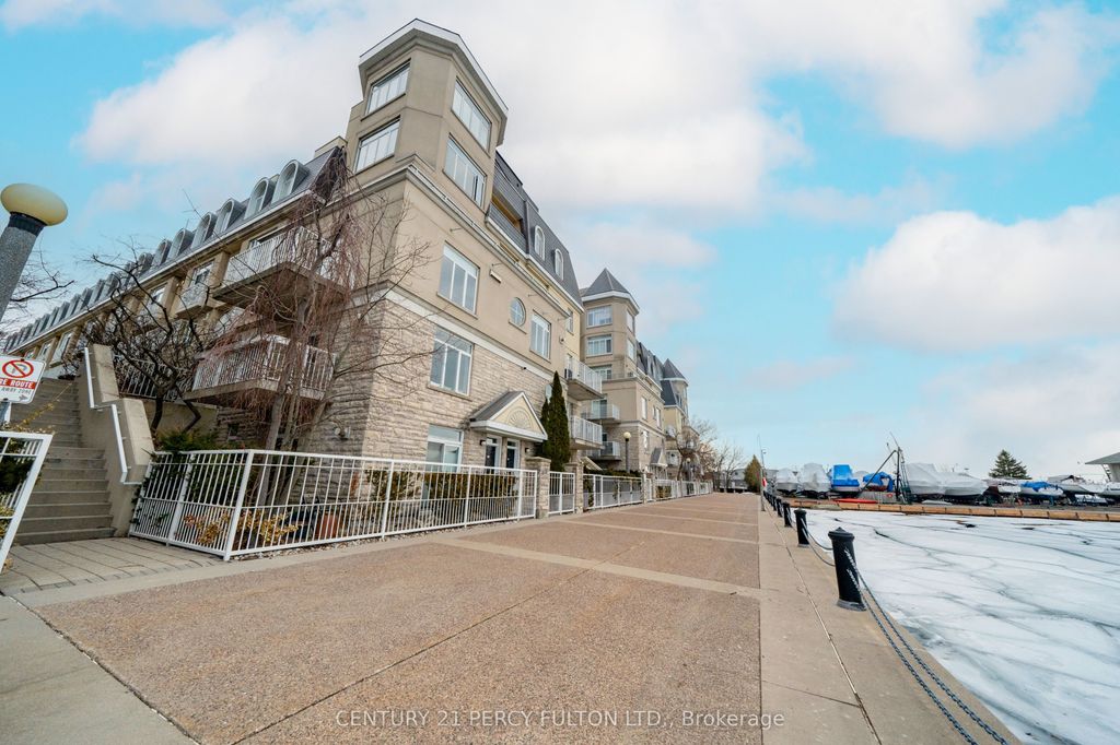Photo of 32 Stadium Road #335, Toronto, ON M5V 3P4 (MLS # C13039626)