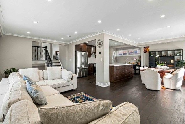 2 Munhall Road