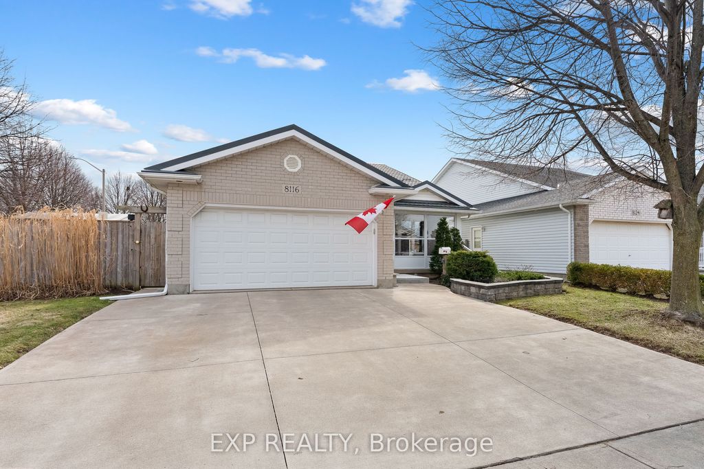 Photo of 8116 Woodsview Crescent, Niagara Falls, ON L2H 3G3 (MLS # X12881288)