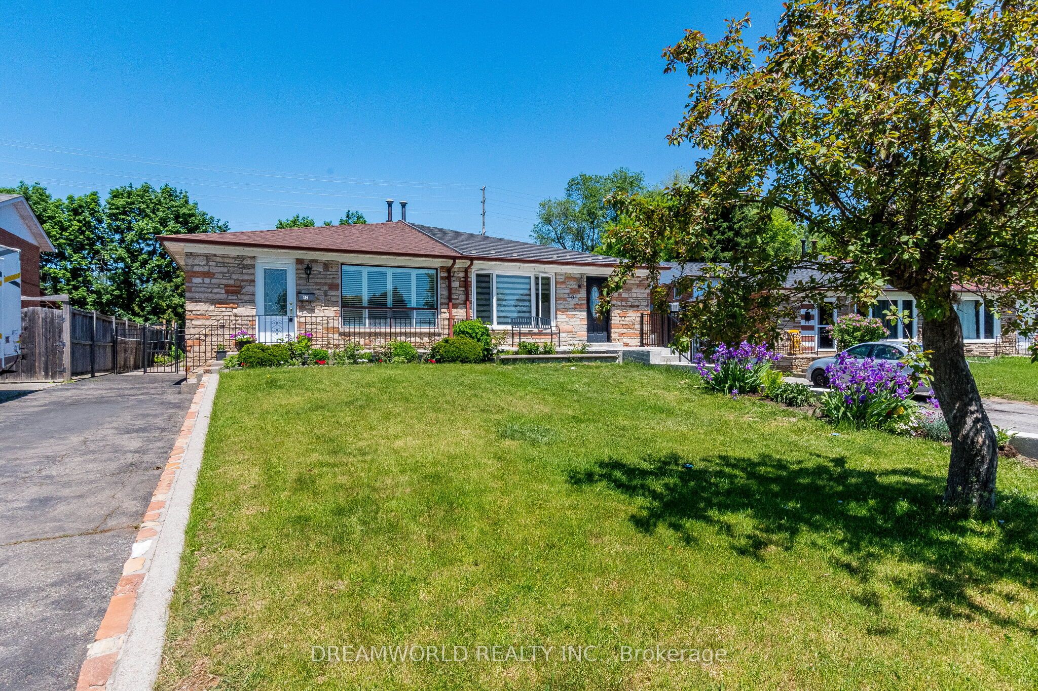 42 Northwood Drive