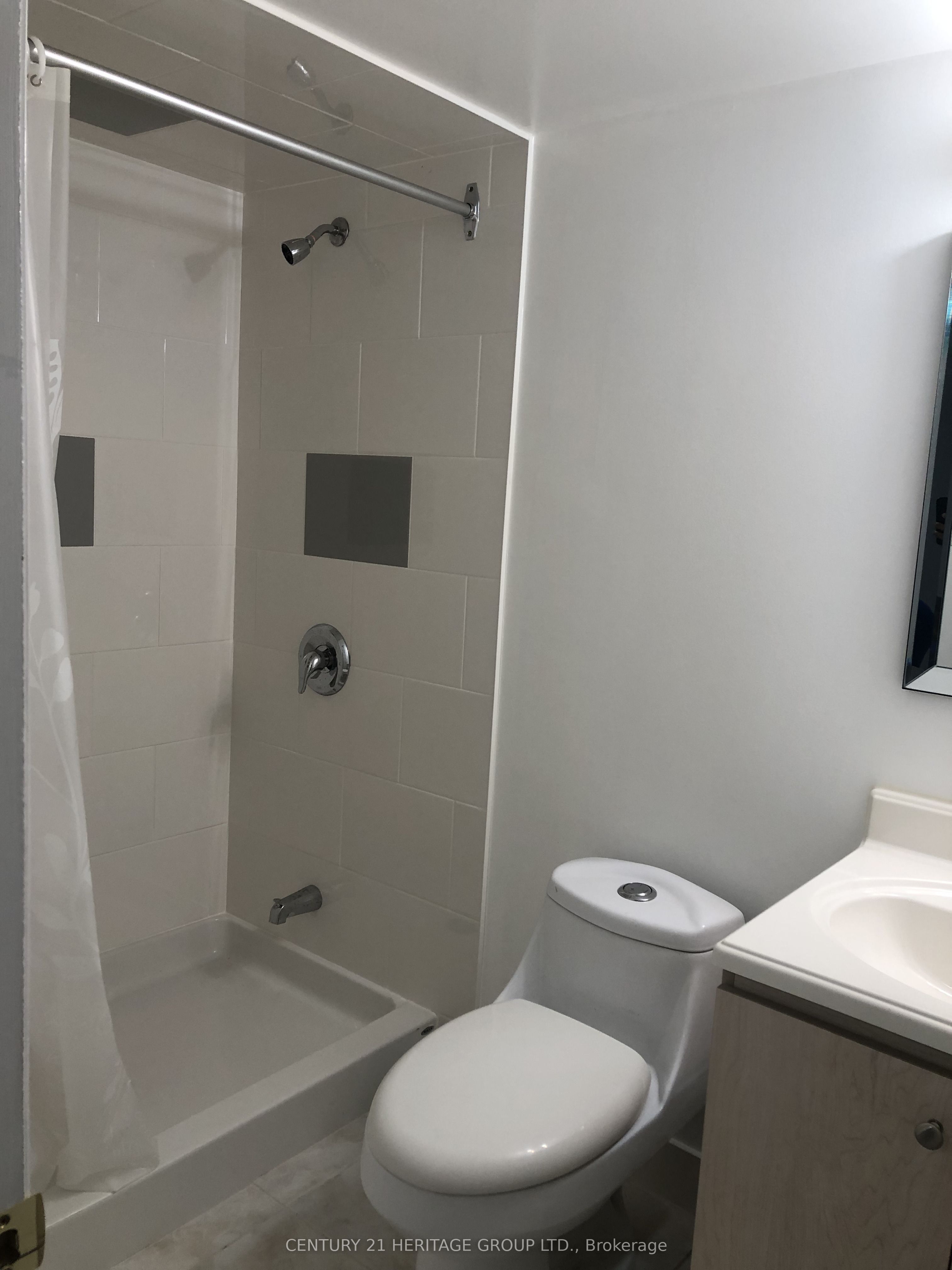 16 Cartmel Drive Apt 1 B1