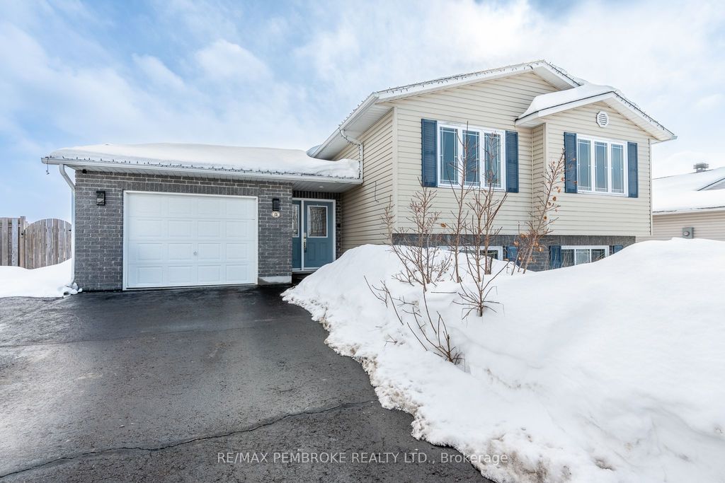 Photo of 18 Morning Star Street, Petawawa, ON K8H 0A1 (MLS # X12800540)