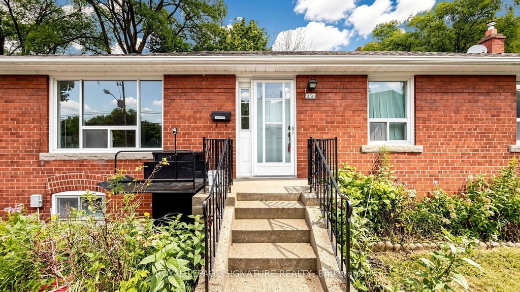 Photo of 256 Ferris Road, Toronto, ON M4B 1H6 (MLS # E13810224)