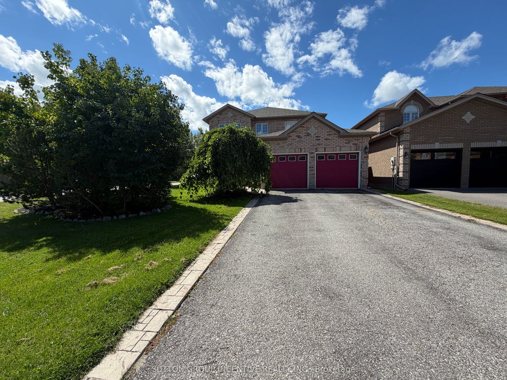 Photo of 1 Buman Court, Barrie, ON L4N 0L3 (MLS # S14032552)