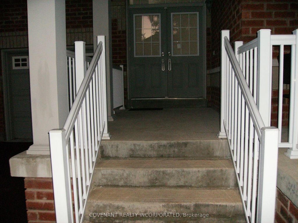 Photo of Vaughan, ON L4H 0N2 (MLS # N12650034)