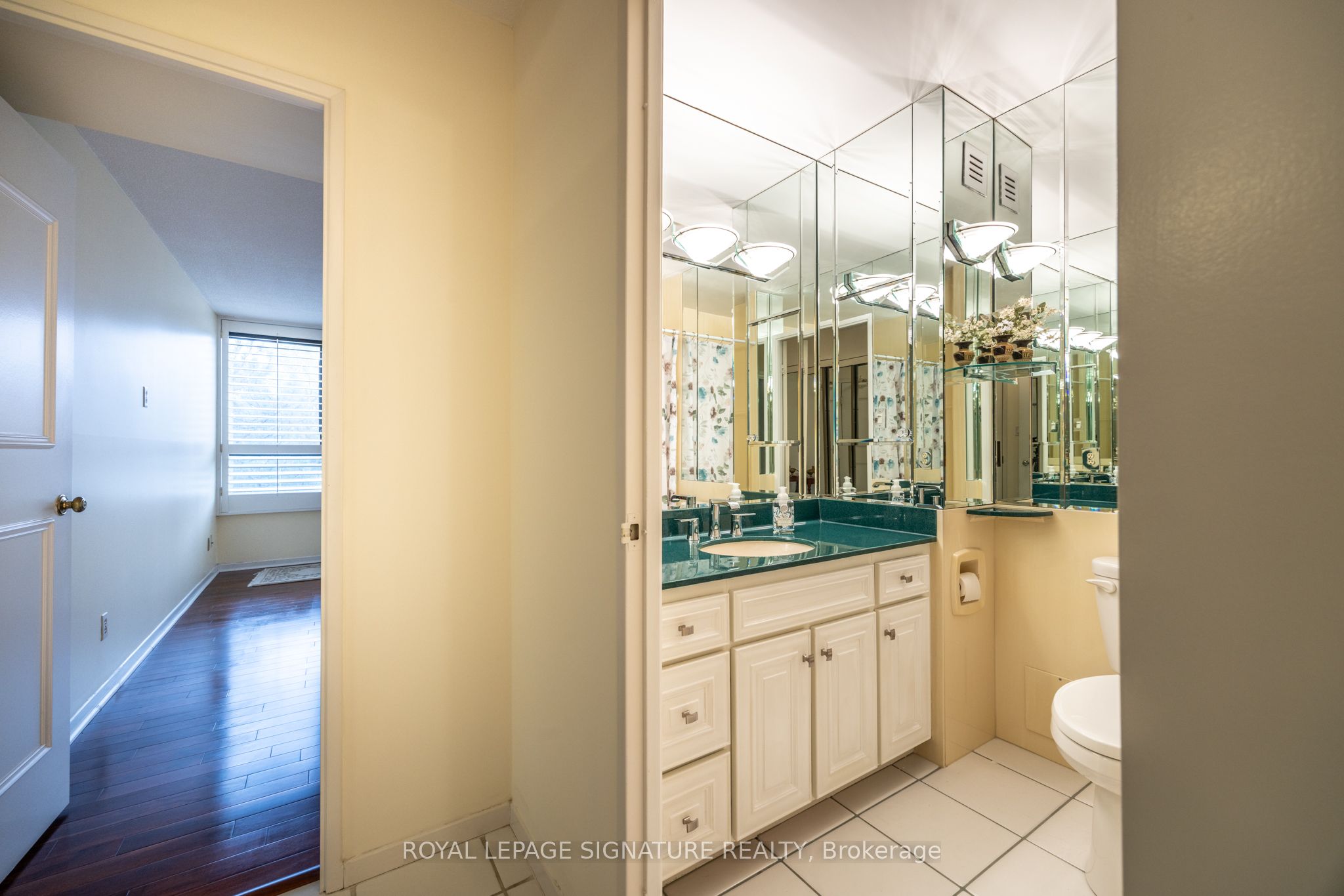 1300 Bloor Street 306