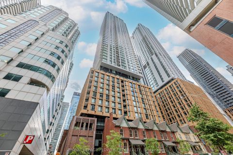 8 Widmer Street 2115 Toronto ON M5V 0W6