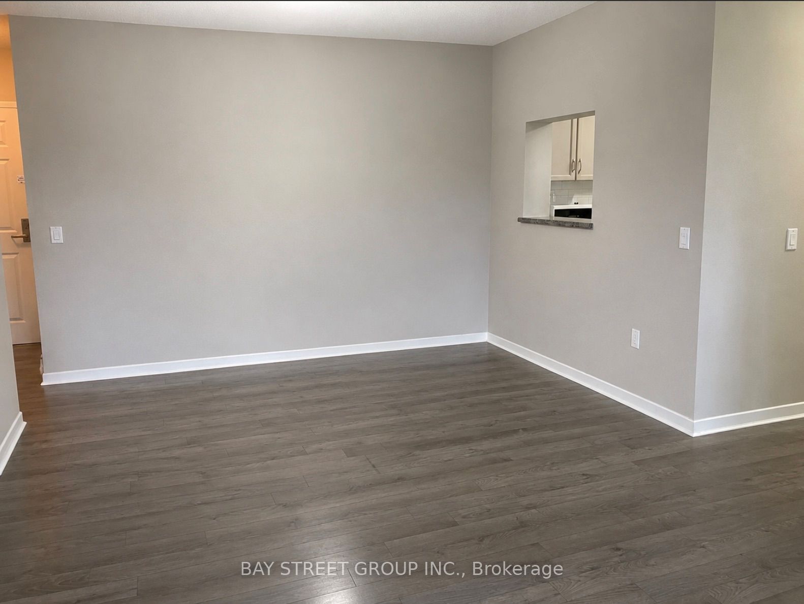 284 Bloor Street W 902