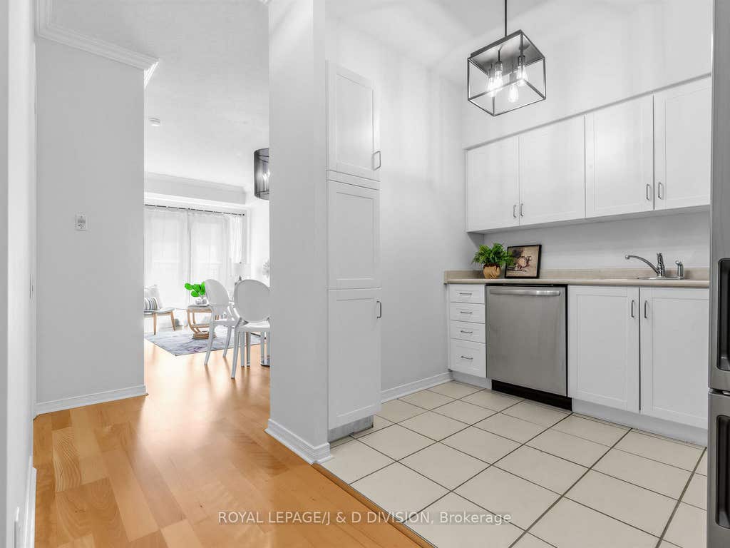 Photo of 120 Lombard Street #803, Toronto, ON M5C 3H5 (MLS # C13428962)