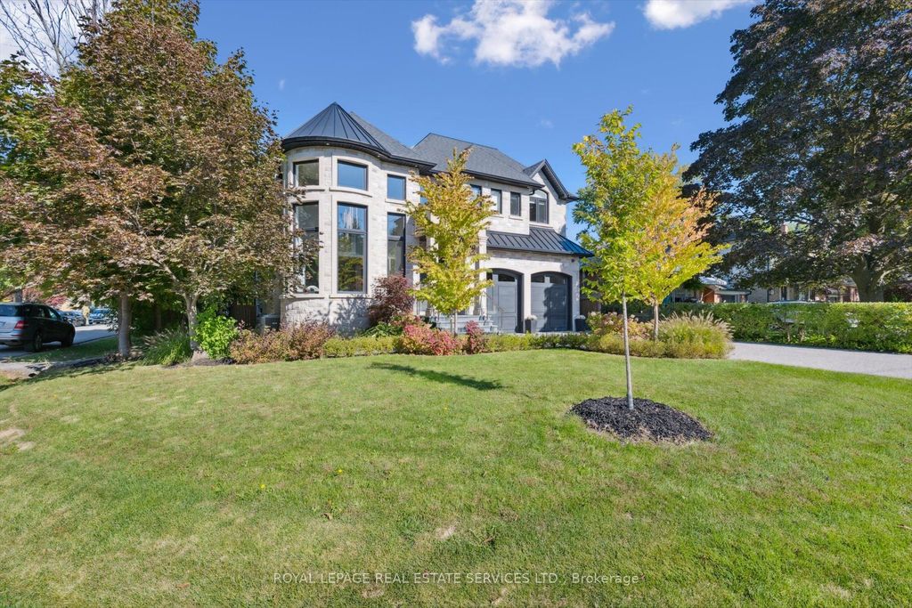 Photo of 14 Westglen Crescent, Toronto, ON M9B 4R1 (MLS # W12463756)