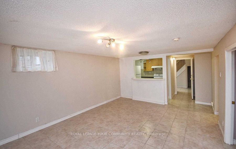 25 Rockport Crescent Lower