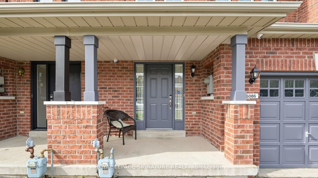 Photo of 6086 Windfleet Crescent, Mississauga, ON L5V 2Z6 (MLS # W13078372)