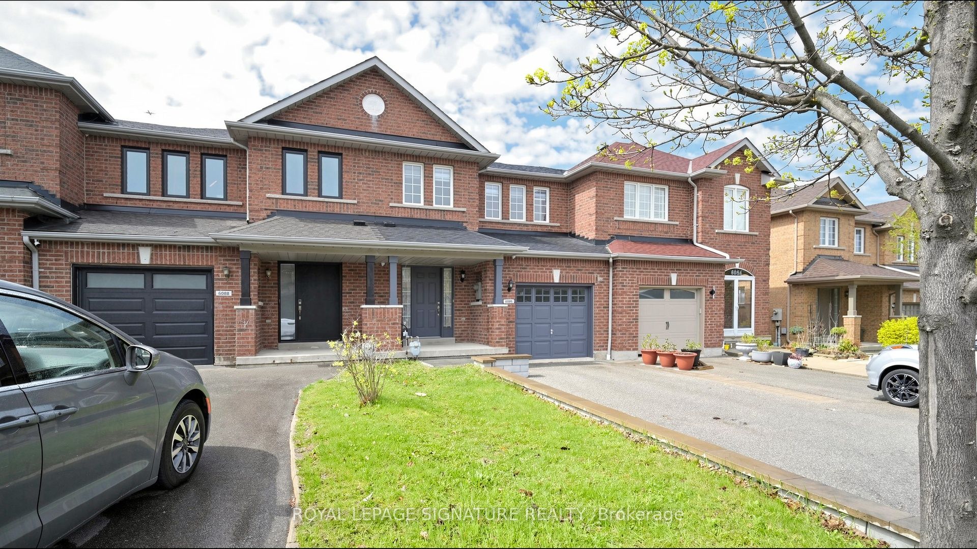 6086 Windfleet Crescent