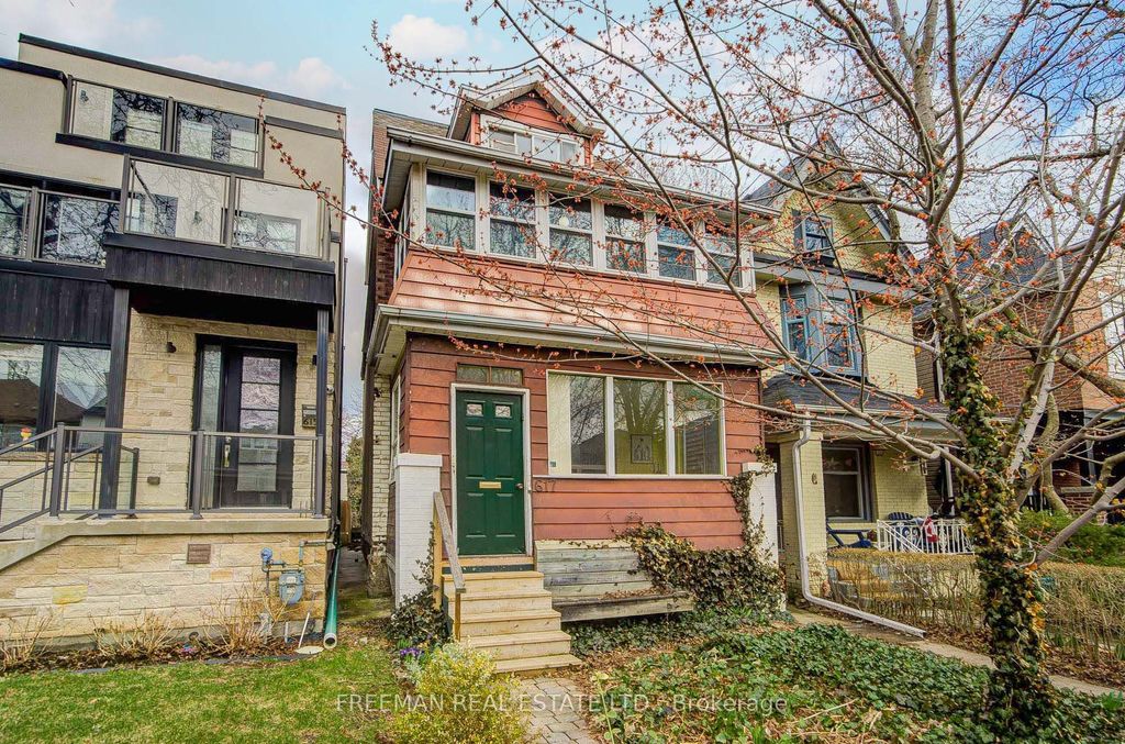 Photo of 617 Clinton Street, Toronto, ON M6G 2Z8 (MLS # C13003636)
