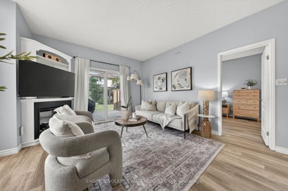 139 Reiber Court Waterloo ON N2L 6M9