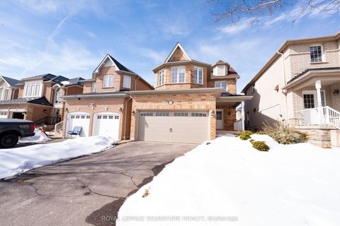 717 Salinger Court Mississauga ON L5W 1L4