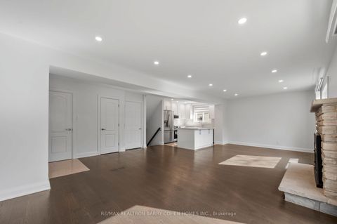 194 Romfield Circuit Basement & Back Main Lvl. Markham ON L3T 3J1