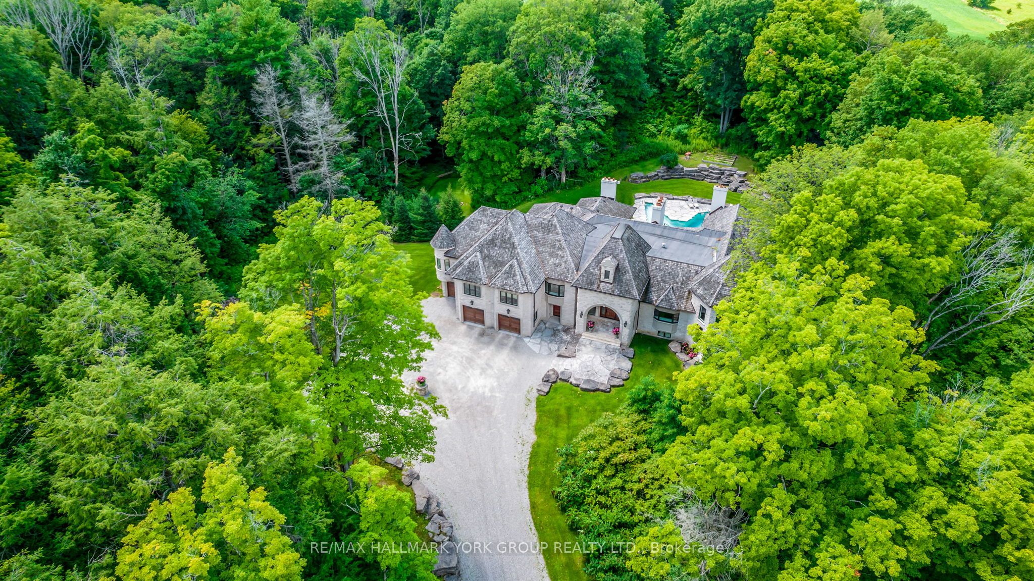 1865 Davis Drive W