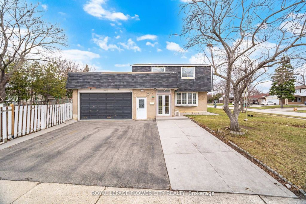 Photo of 3027 Coral Drive, Mississauga, ON L4T 1Z2 (MLS # W13106456)
