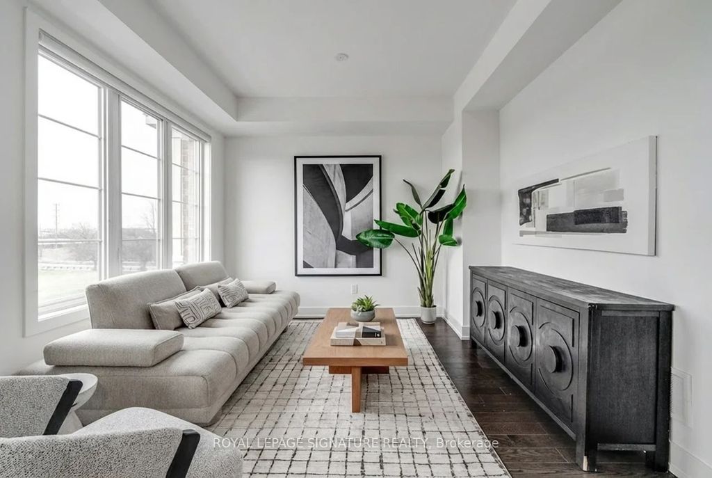Photo of 10 Sobczak Drive, Whitby, ON L1N 1B3 (MLS # E13093176)