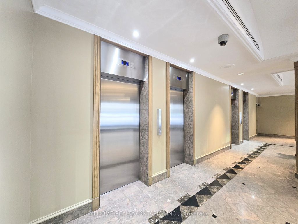 Photo of 45 Carlton Street #1814, Toronto, ON M5B 2H9 (MLS # C12425289)